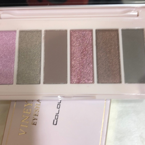 Vineyard Soirée Eyeshadow Palette - Picture 3 of 3
